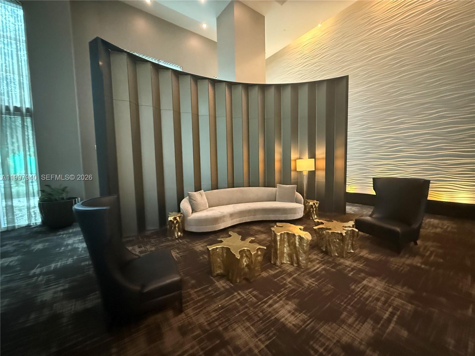 THE PLAZA 901 BRICKELL CO - Residential Lease