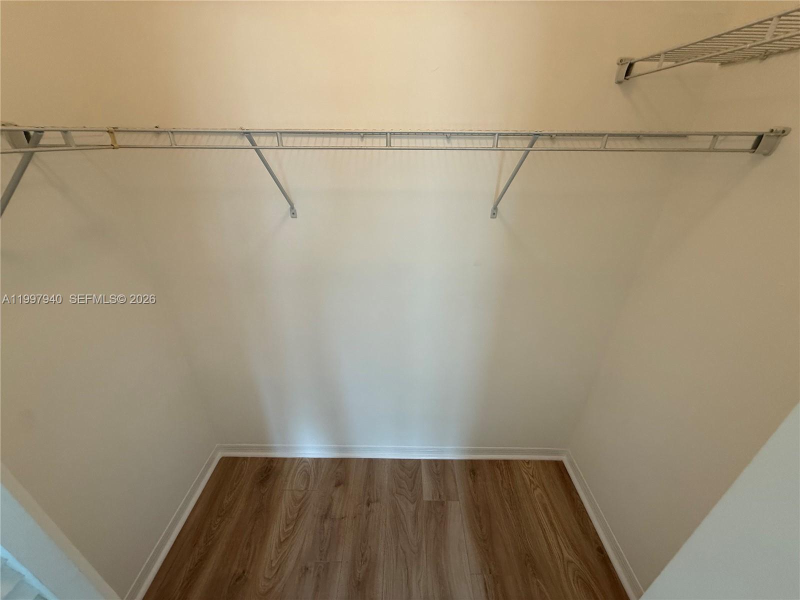 THE PLAZA 901 BRICKELL CO - Residential Lease