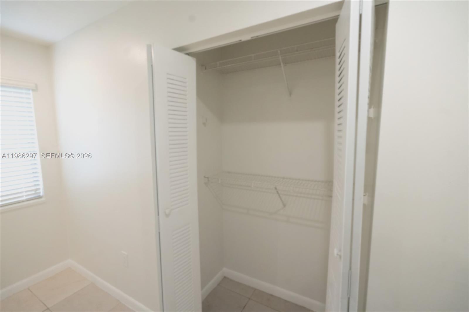 OAK PARK SEC 5 - Residential Lease