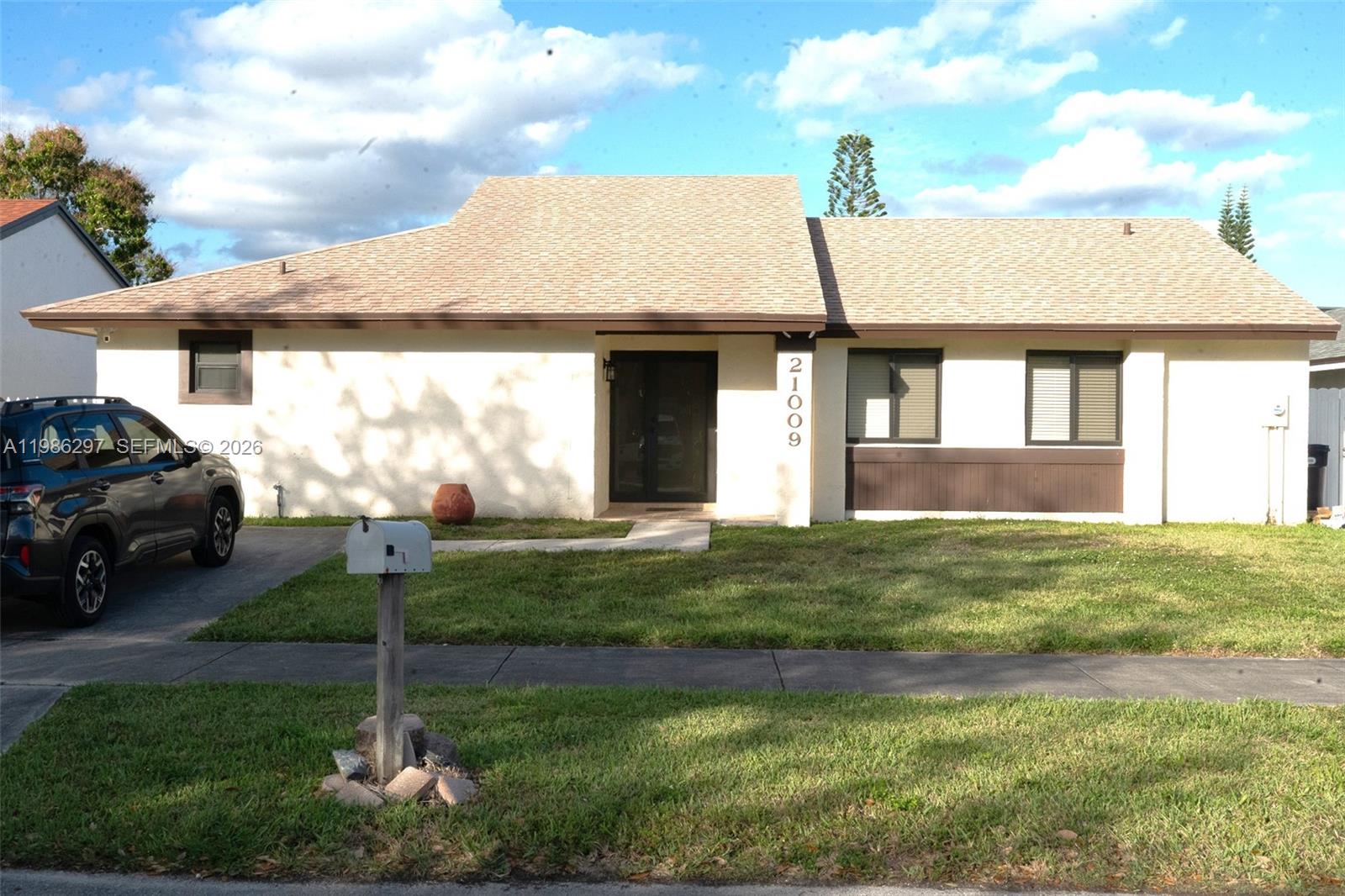 OAK PARK SEC 5 - Residential Lease