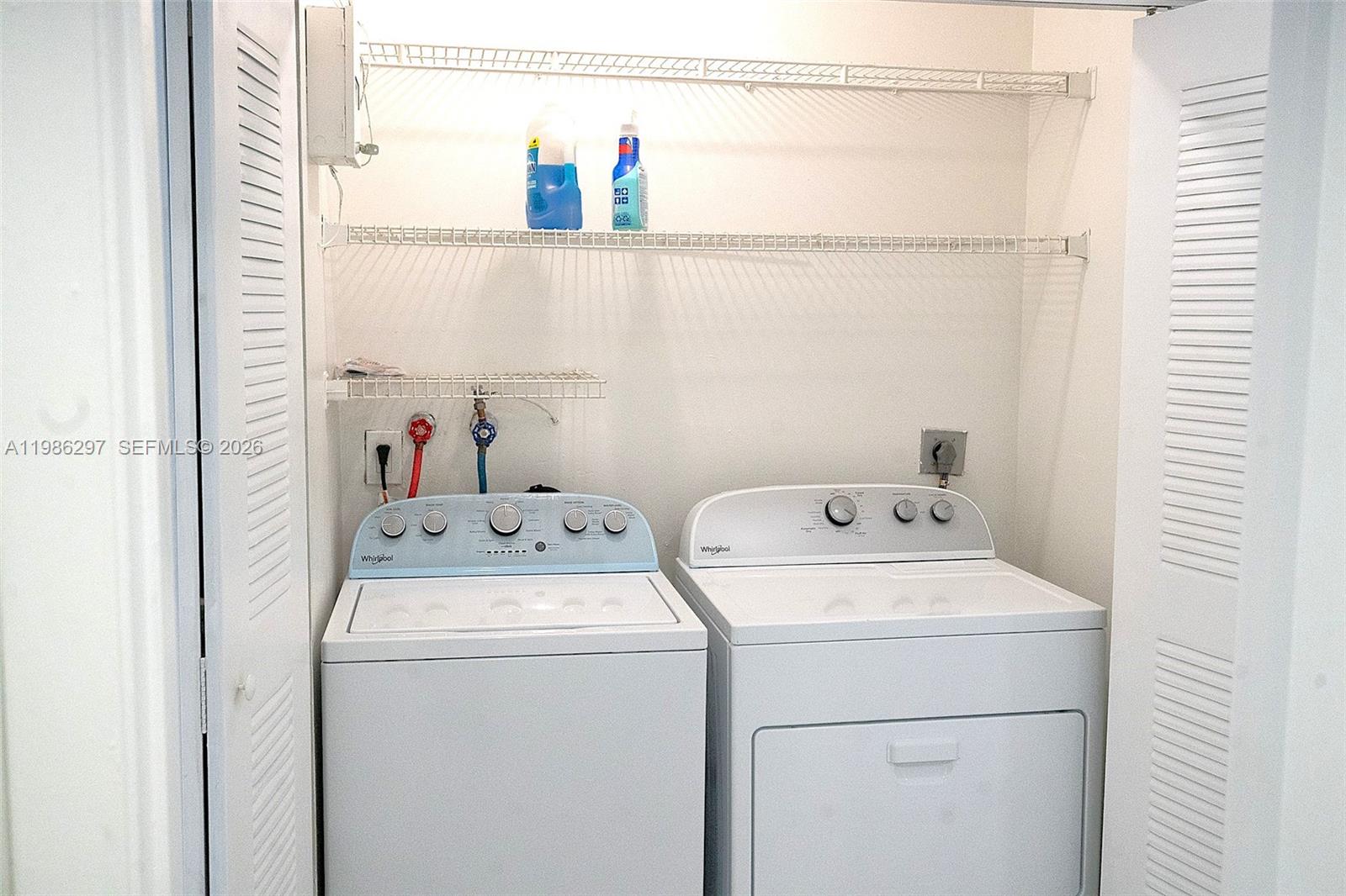 OAK PARK SEC 5 - Residential Lease