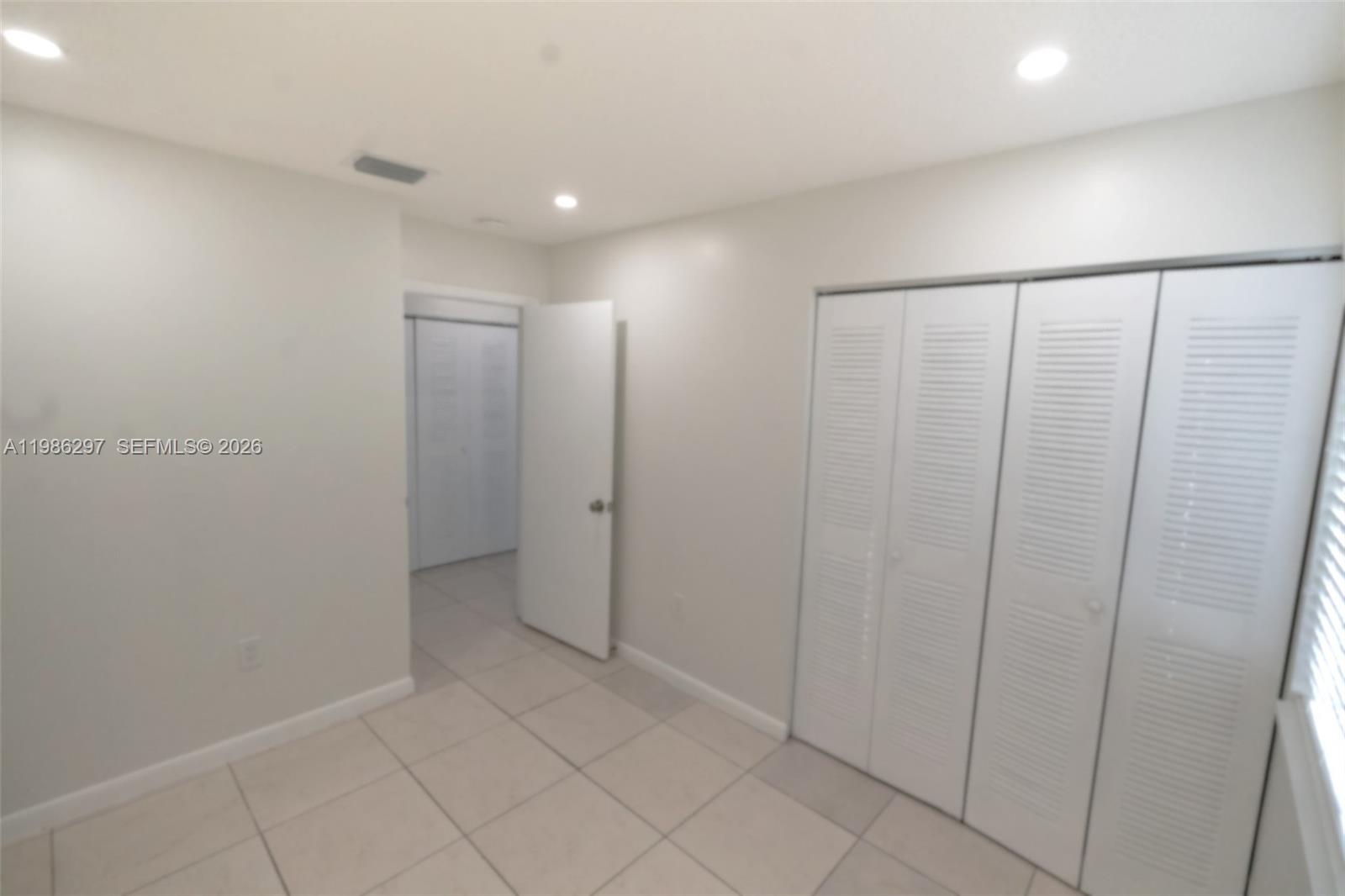 OAK PARK SEC 5 - Residential Lease