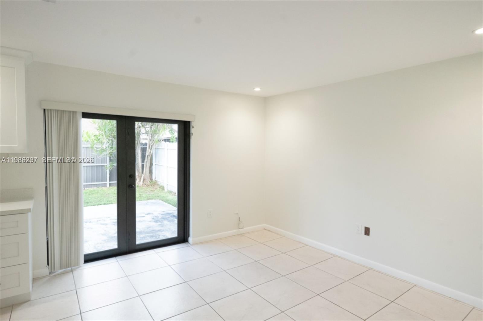 OAK PARK SEC 5 - Residential Lease