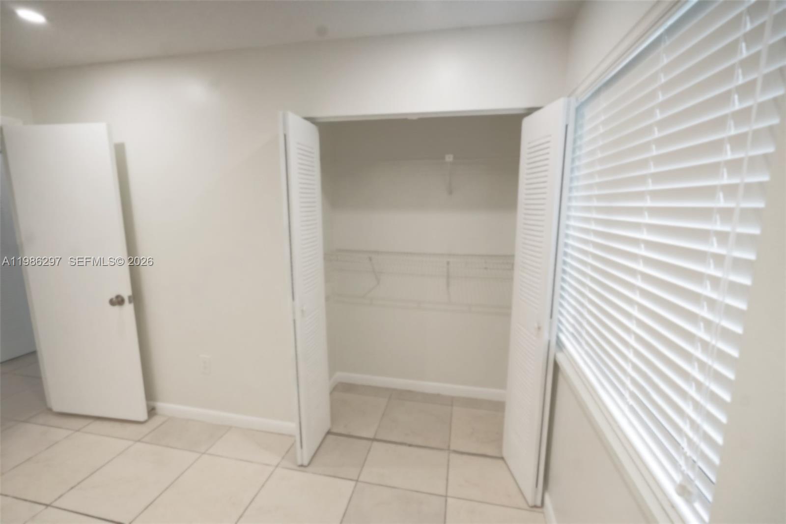 OAK PARK SEC 5 - Residential Lease