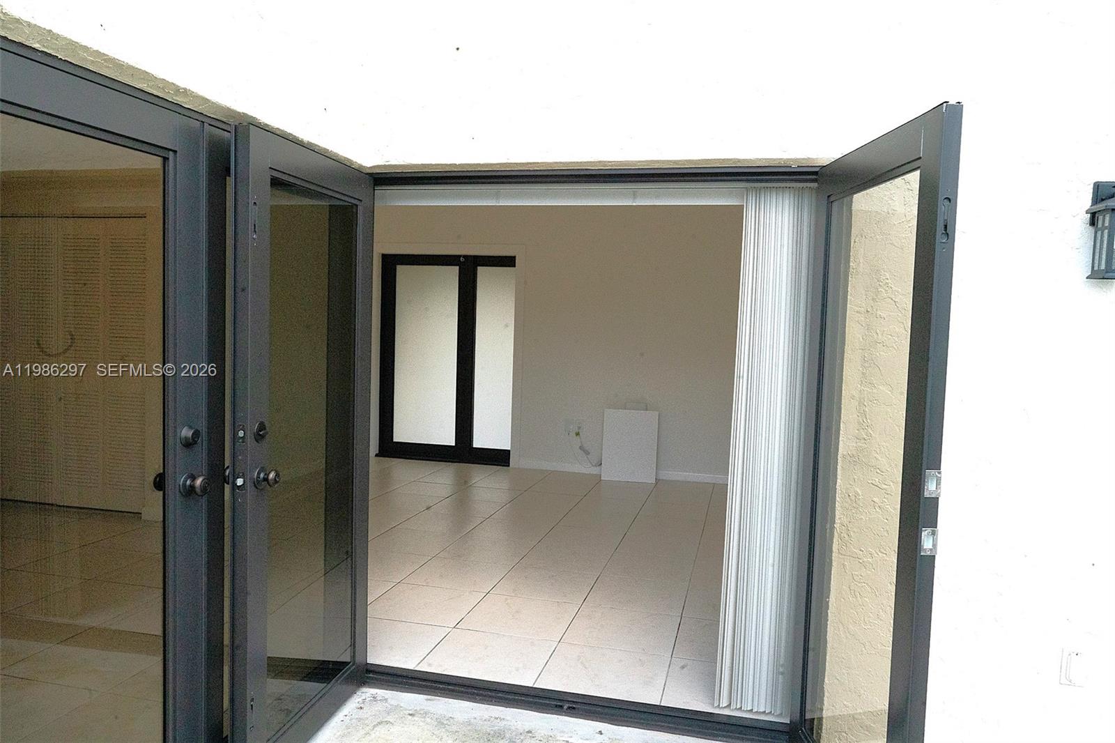 OAK PARK SEC 5 - Residential Lease