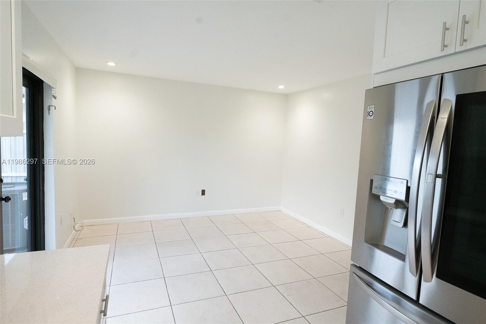 OAK PARK SEC 5 - Residential Lease