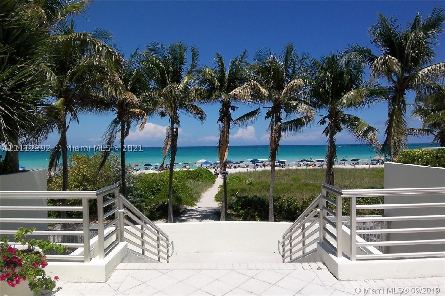 5161 Collins Ave 210