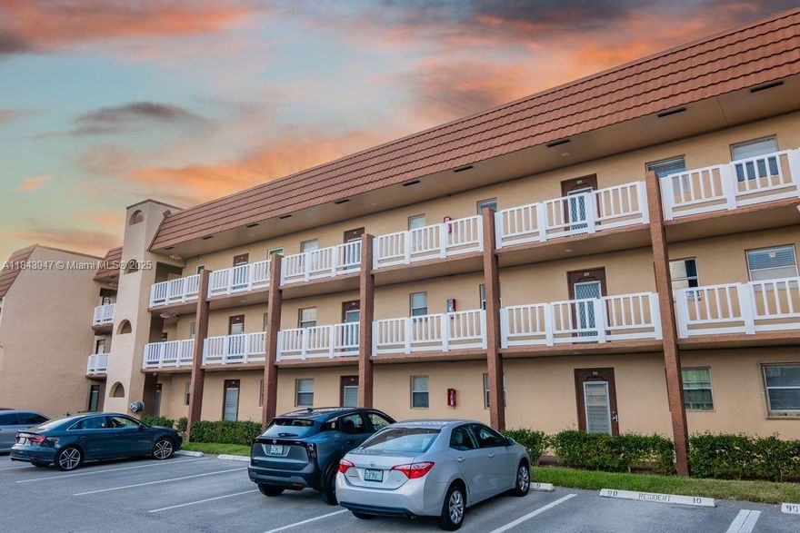 Amazing Opportunity! 2 Bed / 2 Bath Condo in Serene 55+ Community – Sunrise, FL Welcome to your new home or investment property in the heart of Sunrise! This beautifully maintained condo offers a peaceful and relaxed lifestyle in a well-kept 55+ community. Enjoy the comfort of a spacious layout, new appliances, and a welcoming atmosphere. The community is quiet, safe, and friendly—perfect for enjoying your golden years in peace.