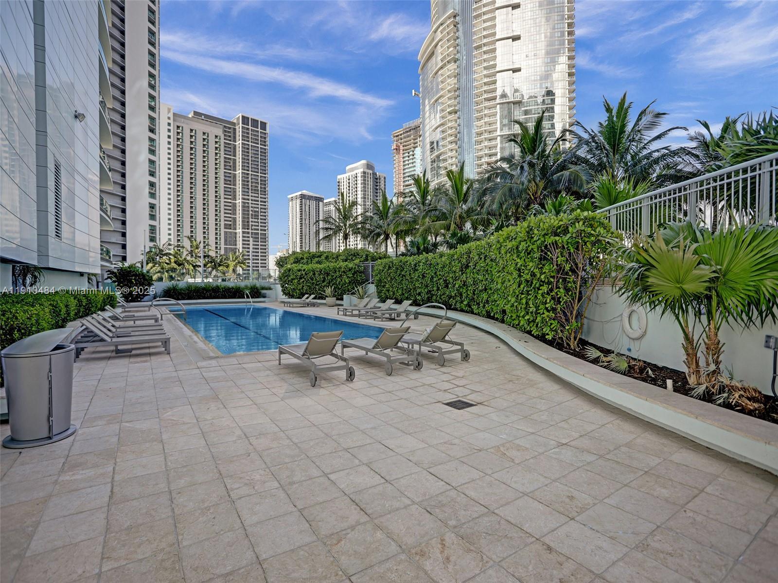 900 BISCAYNE BAY CONDO - Residential