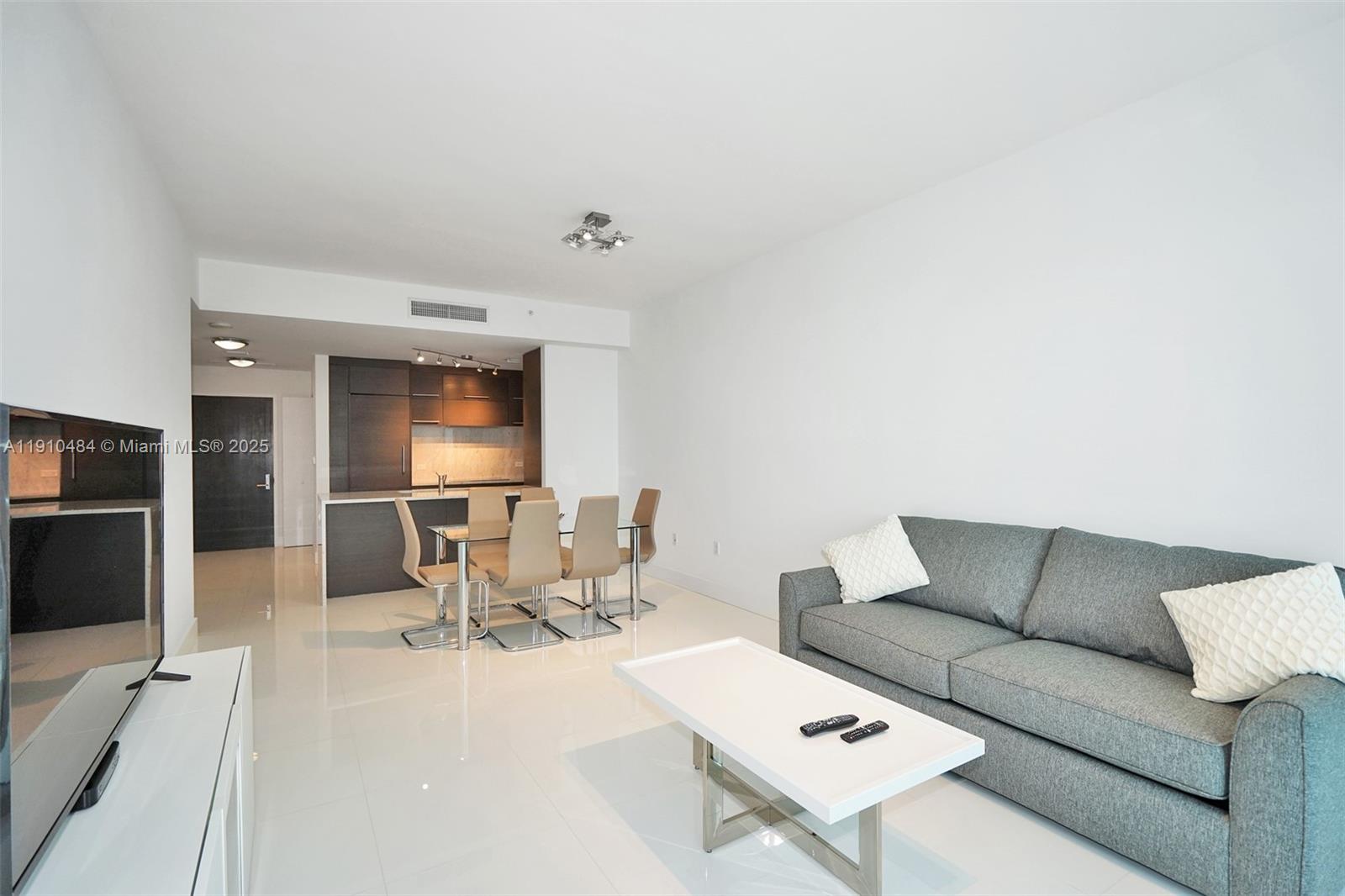 900 BISCAYNE BAY CONDO - Residential