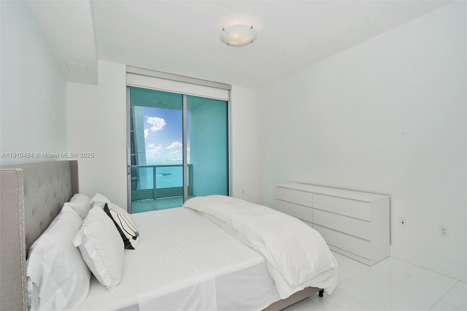 900 BISCAYNE BAY CONDO - Residential