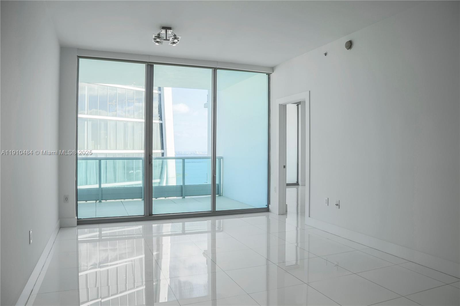 900 BISCAYNE BAY CONDO - Residential
