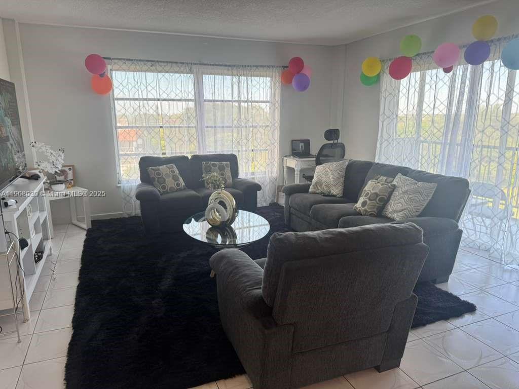 MANORS OF INVERRARY XII - Residential