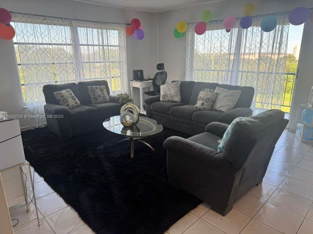 MANORS OF INVERRARY XII - Residential