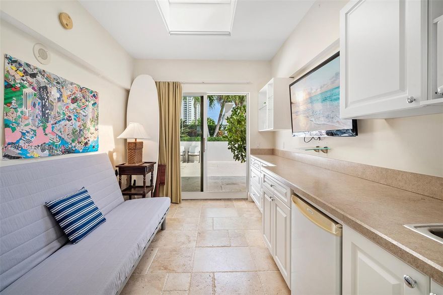 Beautiful cabana, the perfect beach and poolside escape. A skylight fills the space with natural light, and the cabana also includes a balcony. Don’t miss this rare opportunity to own your own getaway. Ownership of a condo residence in the Green Diamond is required to purchase the cabana.