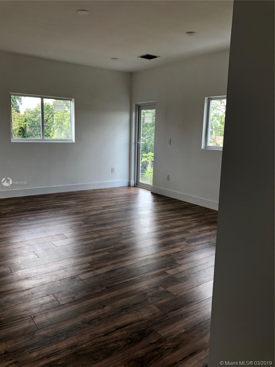 WELWYN MANOR - Residential