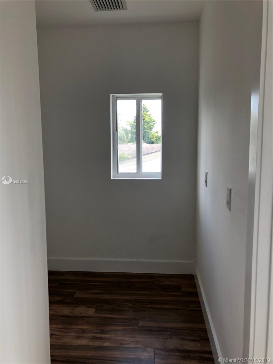 WELWYN MANOR - Residential