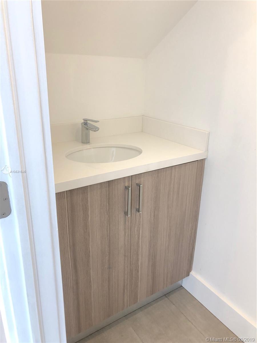 WELWYN MANOR - Residential