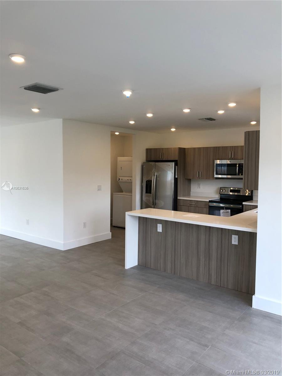 WELWYN MANOR - Residential