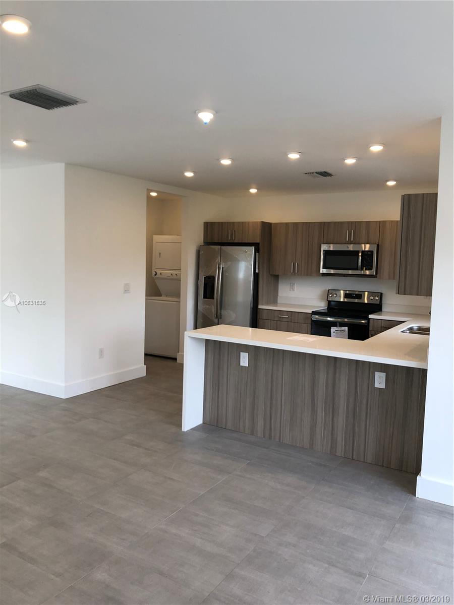 WELWYN MANOR - Residential