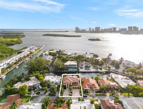 13255 Biscayne Bay Ter North Miami FL 33181