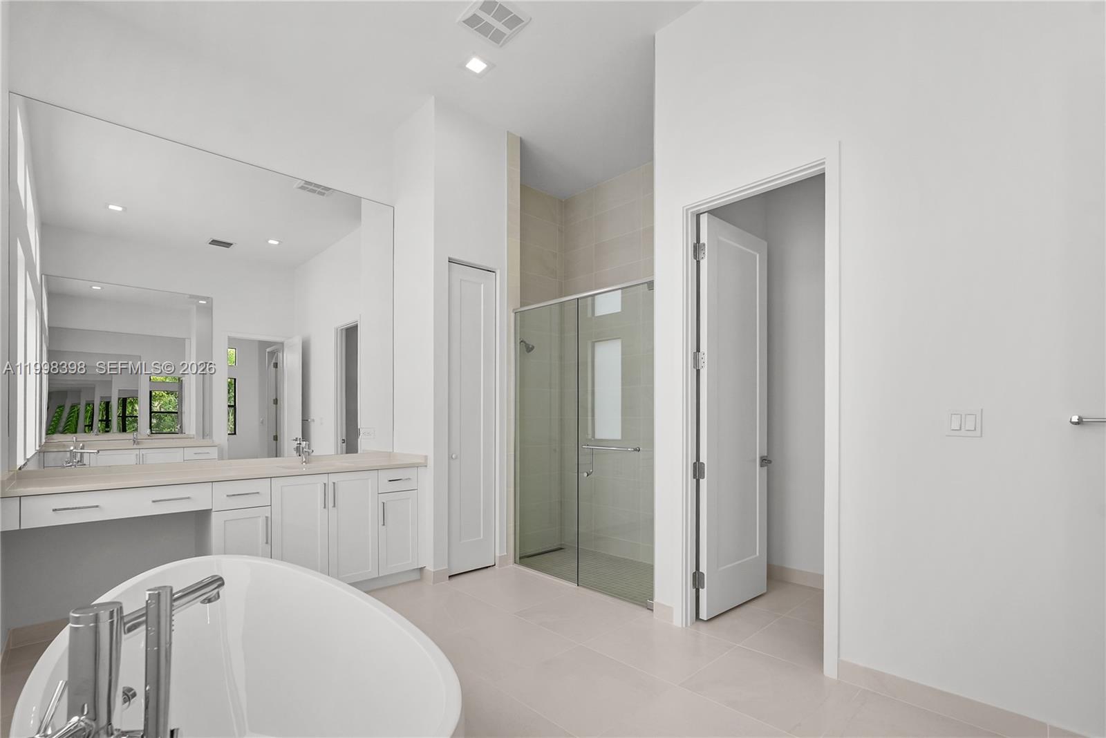 Lotus Edge - Residential Lease