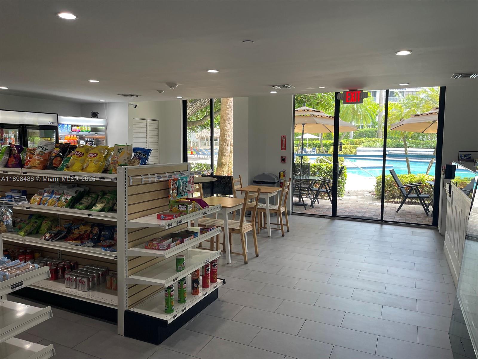 PARC CENTRAL AVENTURA EAS - Residential Lease