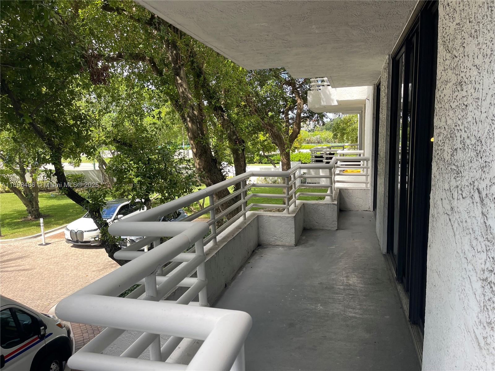 PARC CENTRAL AVENTURA EAS - Residential Lease