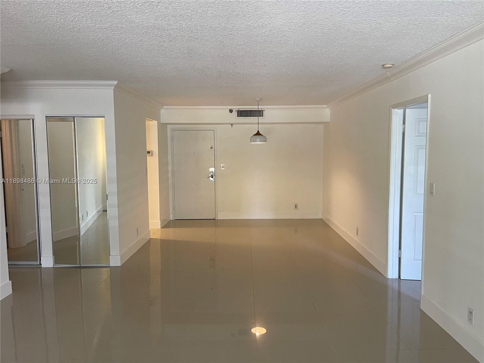 PARC CENTRAL AVENTURA EAS - Residential Lease