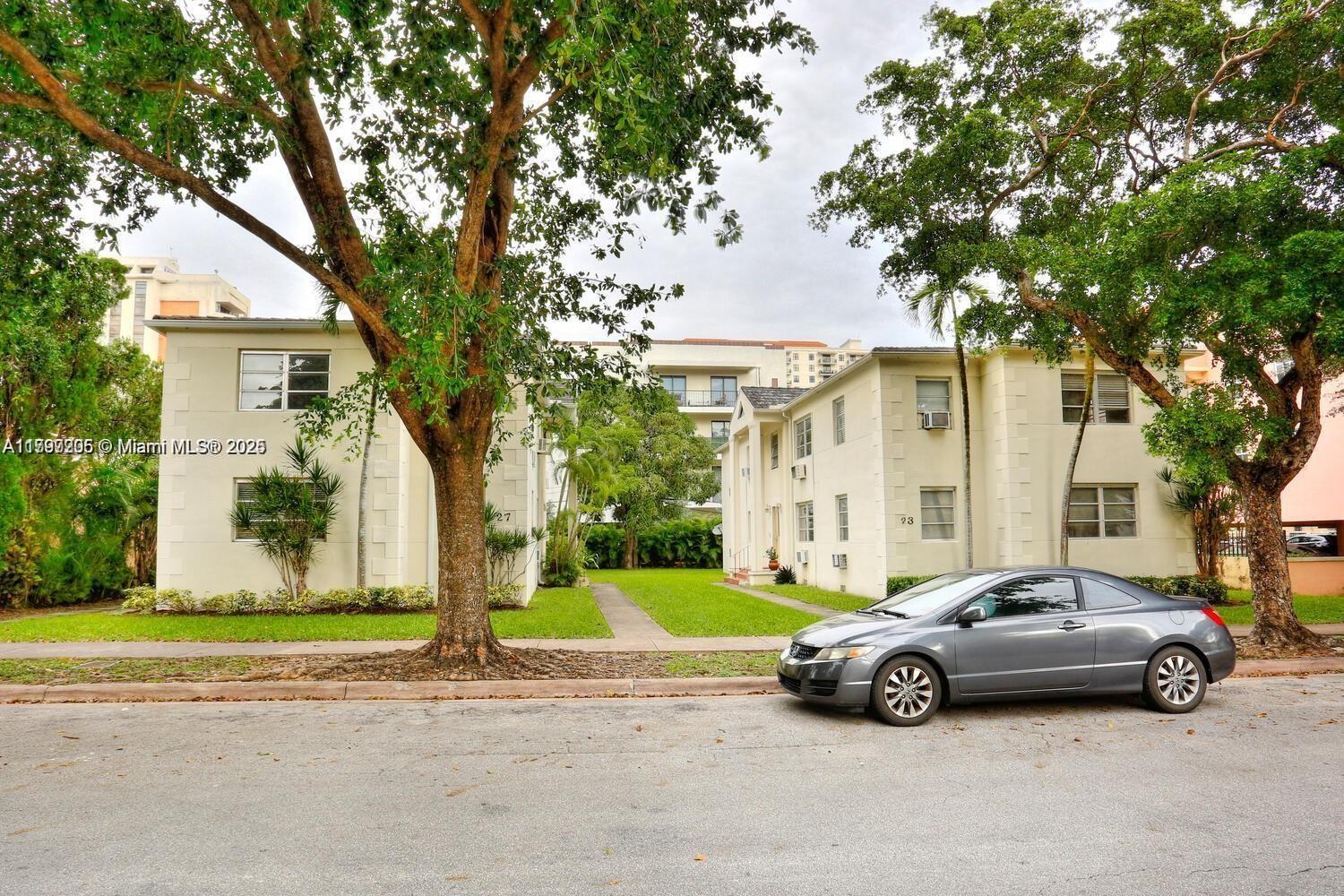 27 Phoenetia Ave 1
