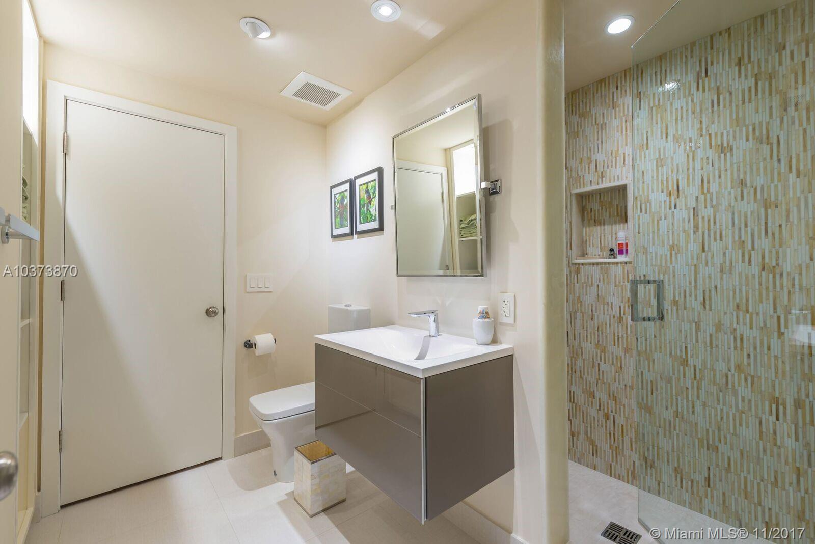 CLUB TOWER TWO CONDO - Residential