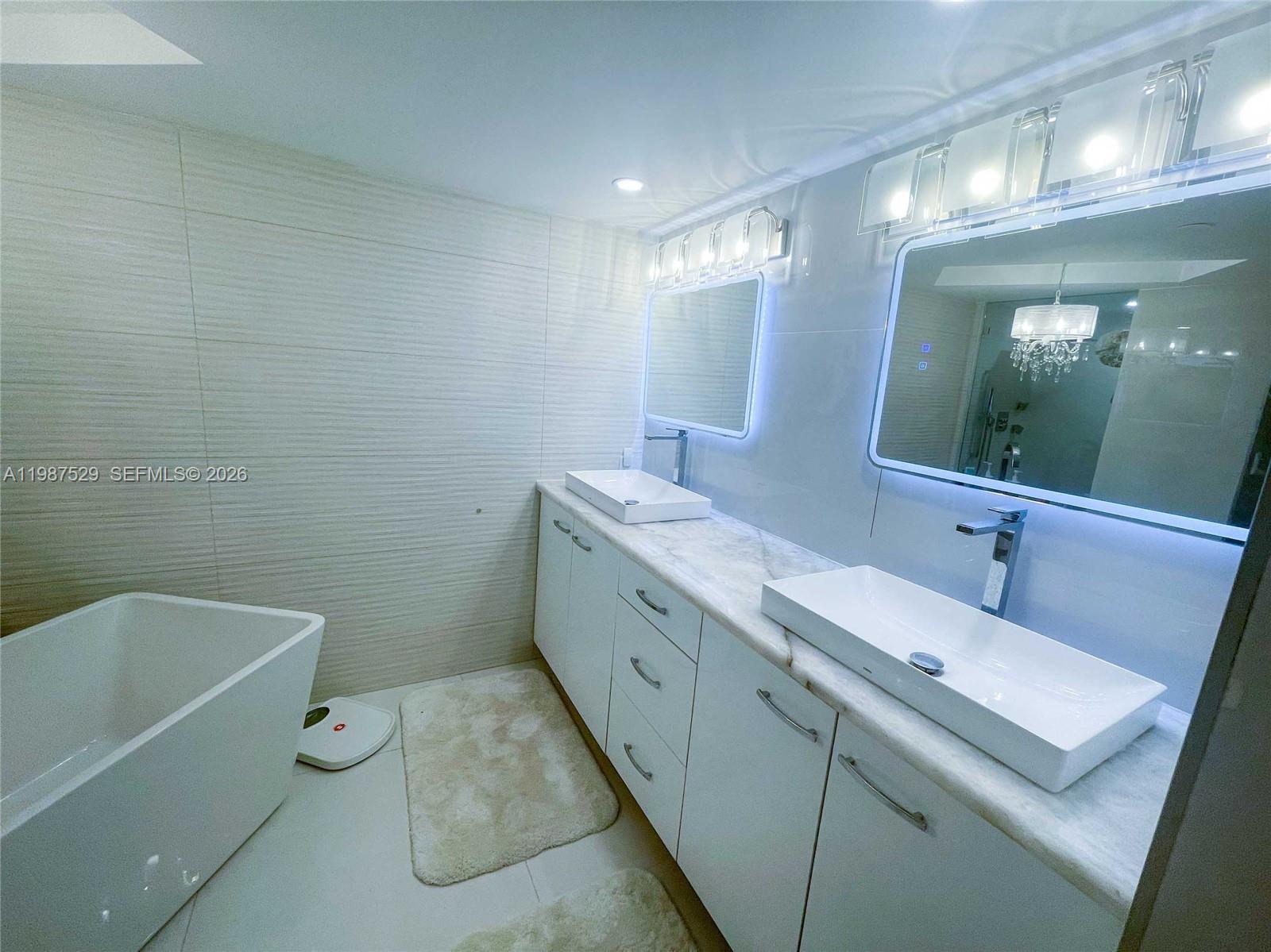 4000 Towerside Ter 2302