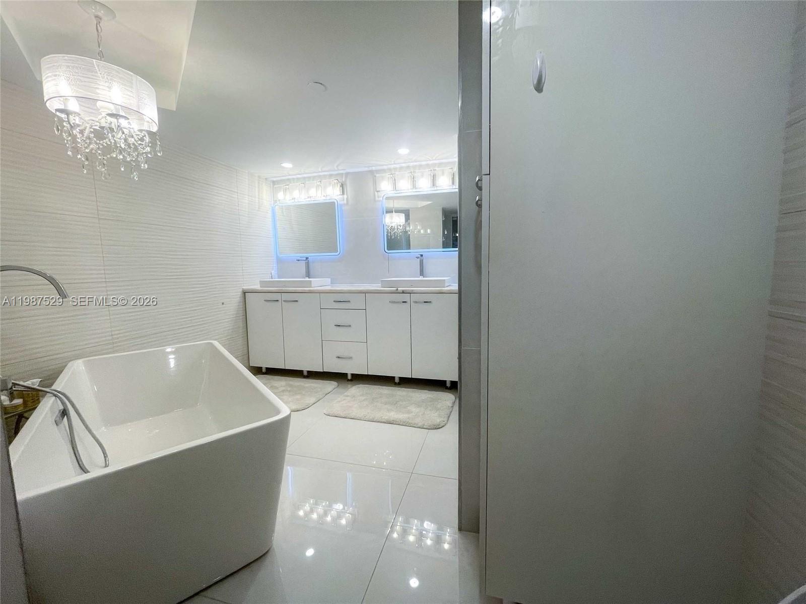 4000 Towerside Ter 2302