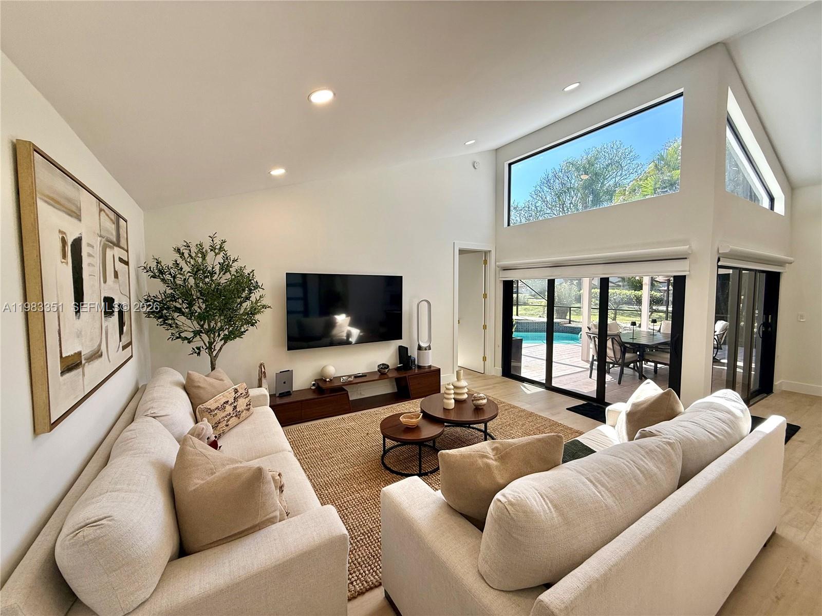 HOLLOWS OF DEER CREEK - Residential