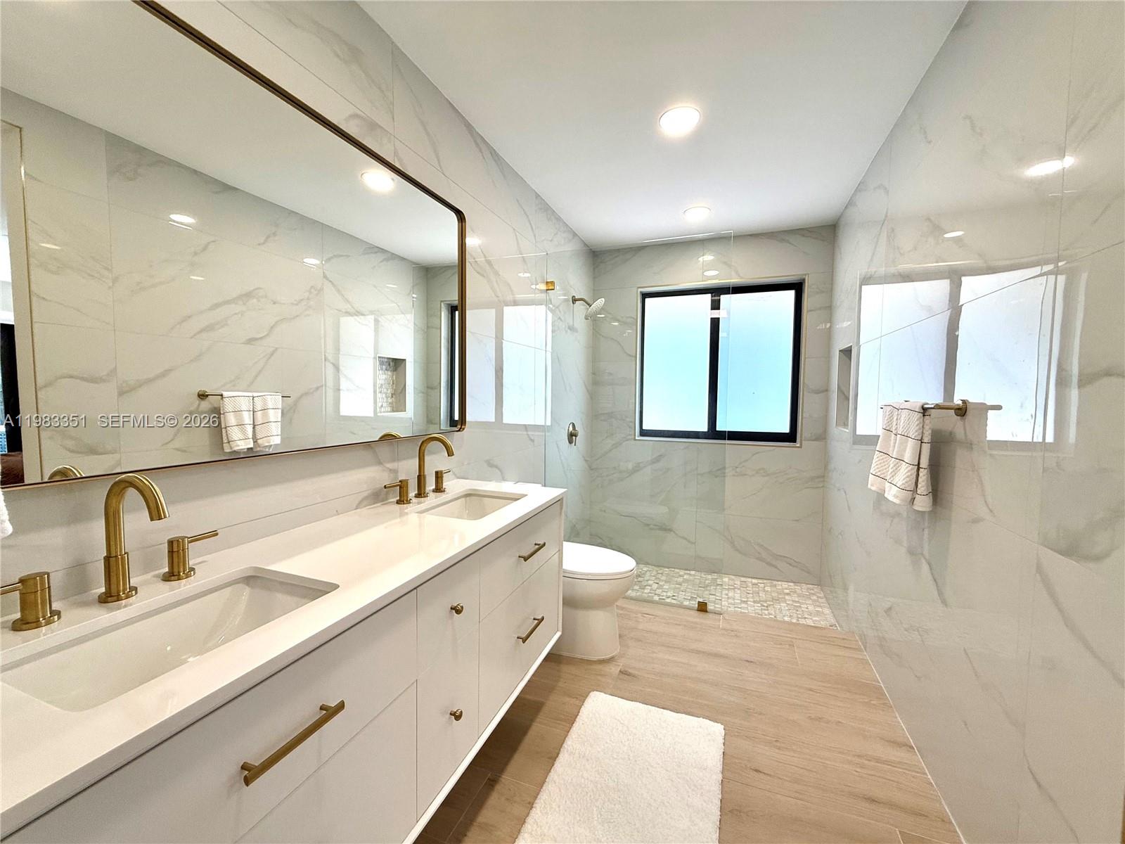 HOLLOWS OF DEER CREEK - Residential