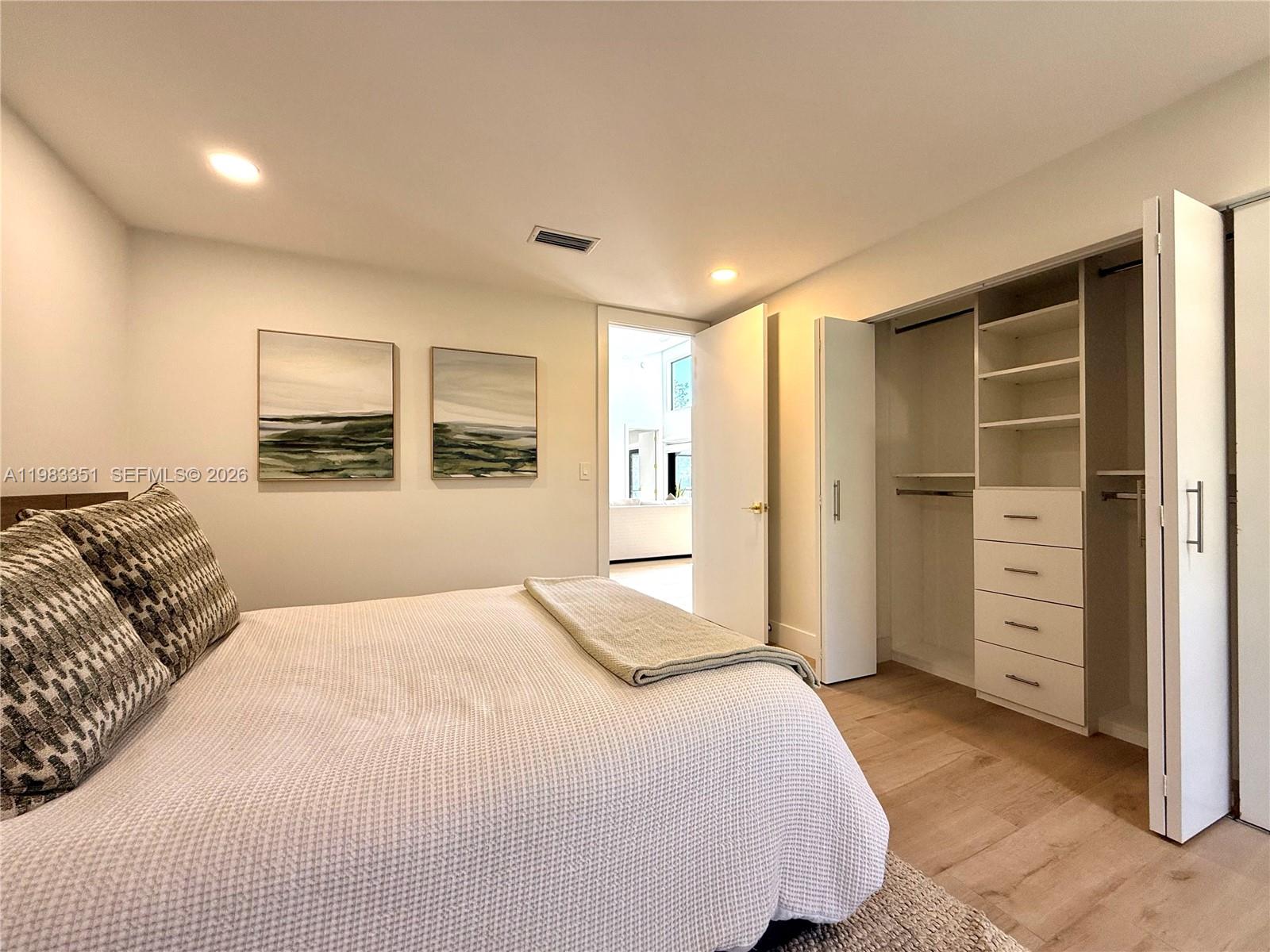 HOLLOWS OF DEER CREEK - Residential