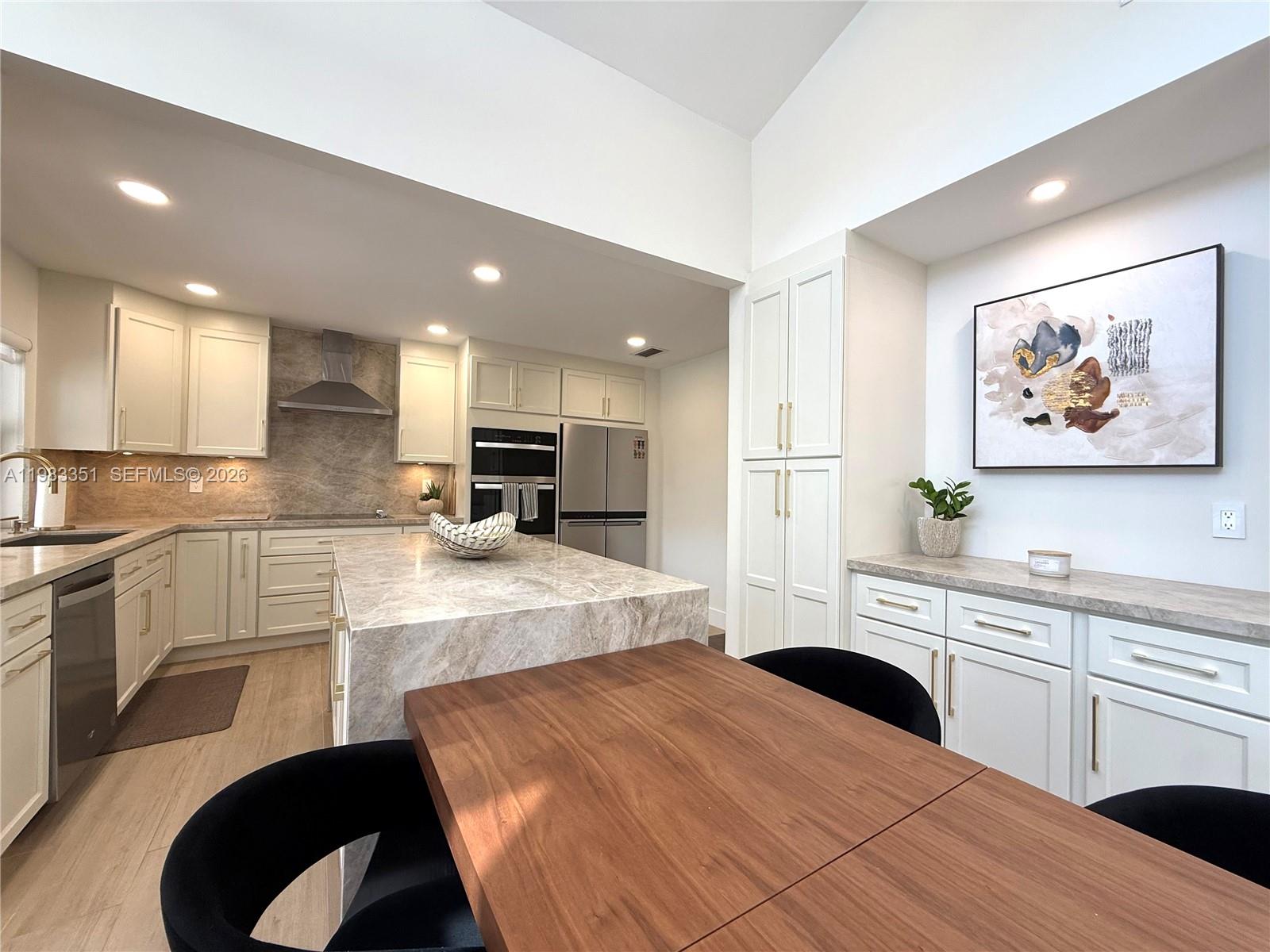 HOLLOWS OF DEER CREEK - Residential