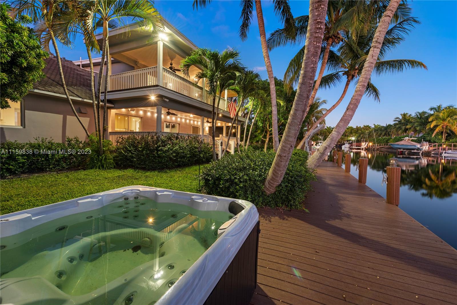 HOLLYWOOD GOLF ESTATES SE - Residential