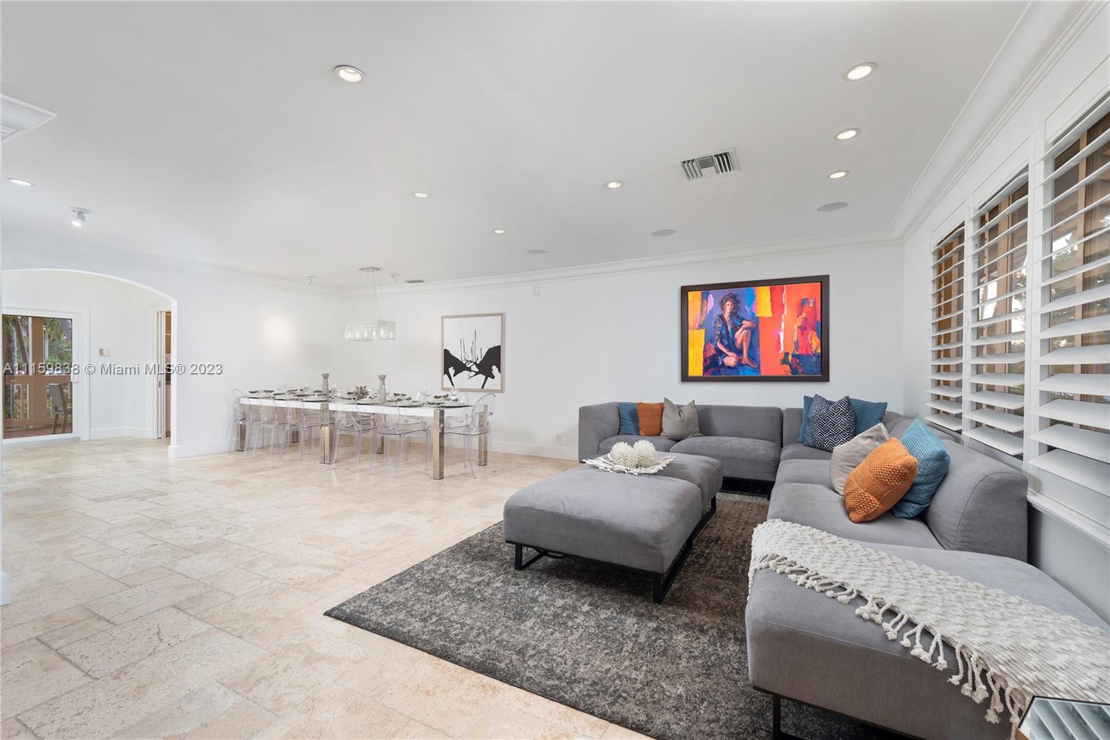 HOLLYWOOD GOLF ESTATES SE - Residential