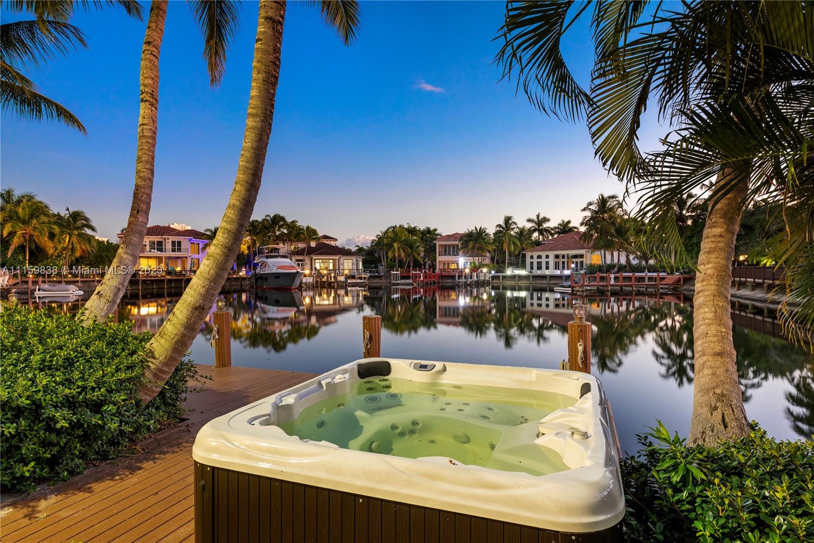 HOLLYWOOD GOLF ESTATES SE - Residential