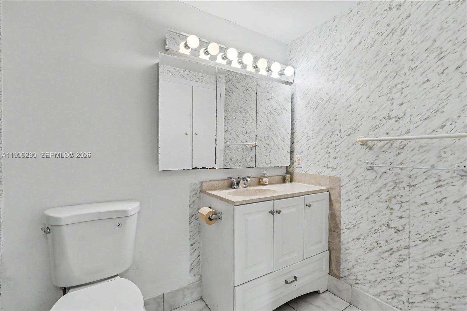 HILLCREST EAST NO 23 COND - Residential