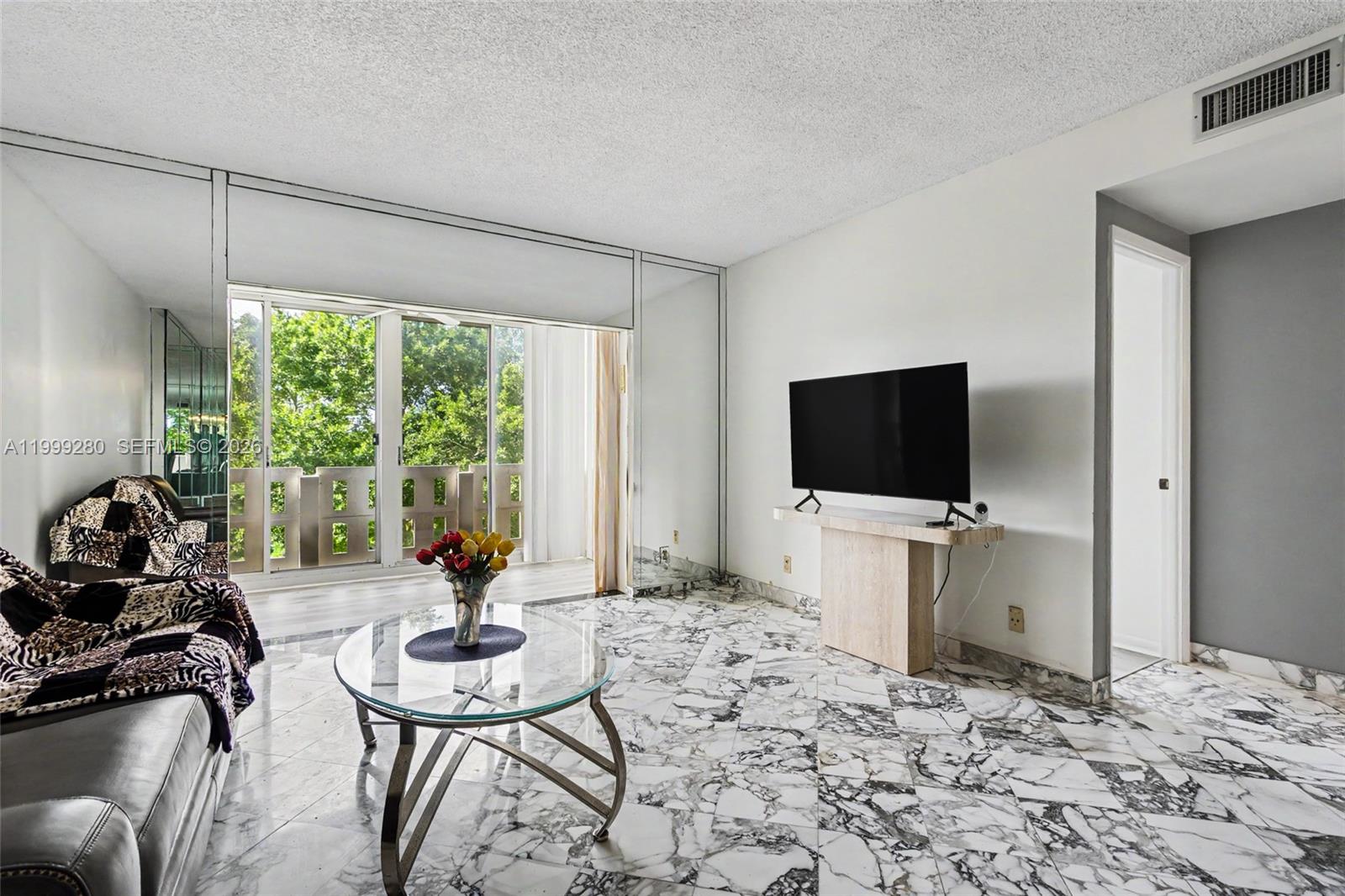 HILLCREST EAST NO 23 COND - Residential