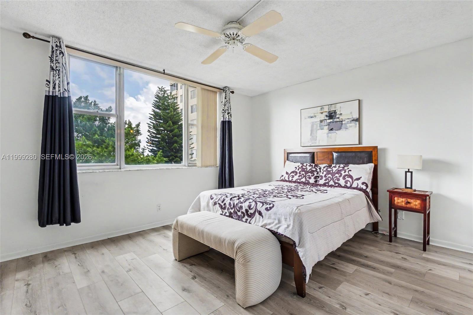 HILLCREST EAST NO 23 COND - Residential