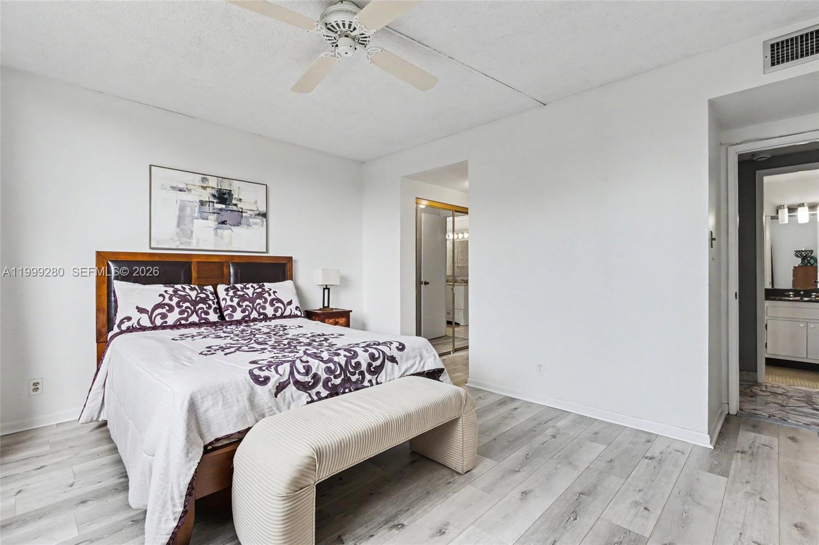 HILLCREST EAST NO 23 COND - Residential