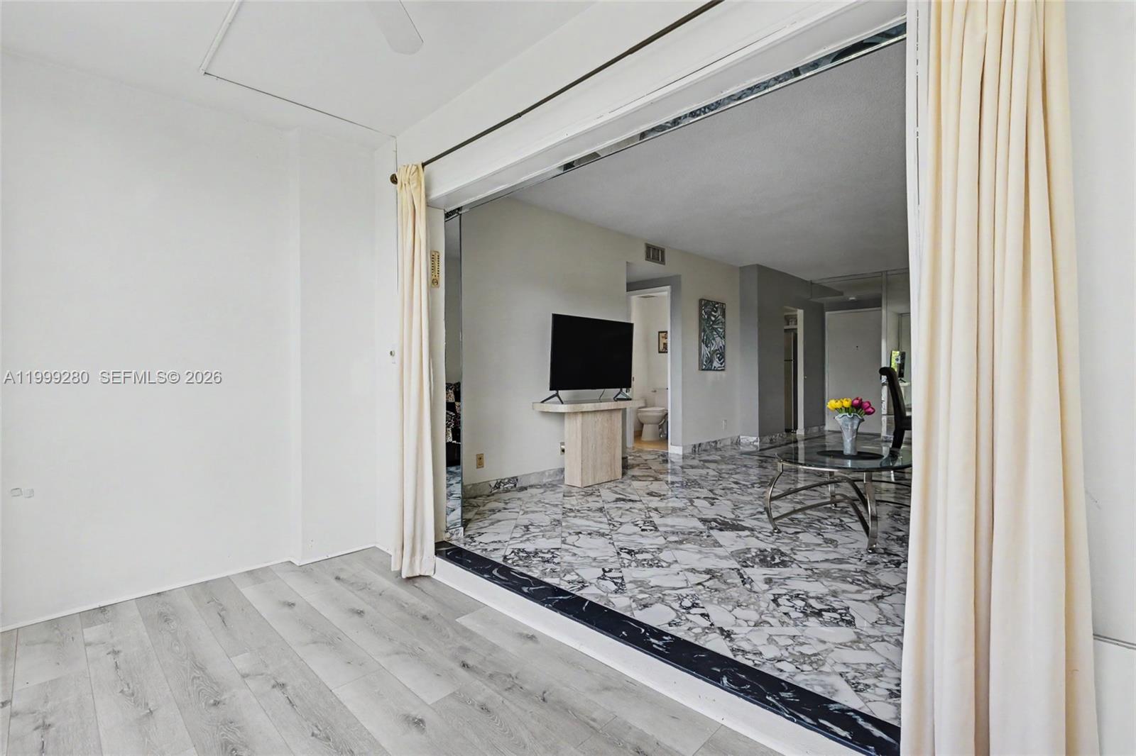 HILLCREST EAST NO 23 COND - Residential