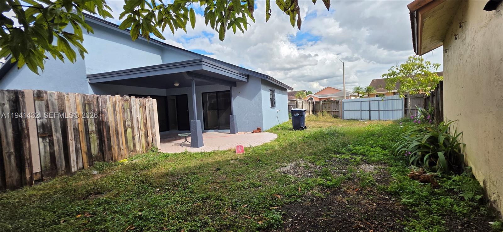 WESTWIND LAKES SEC 5 - Residential Lease