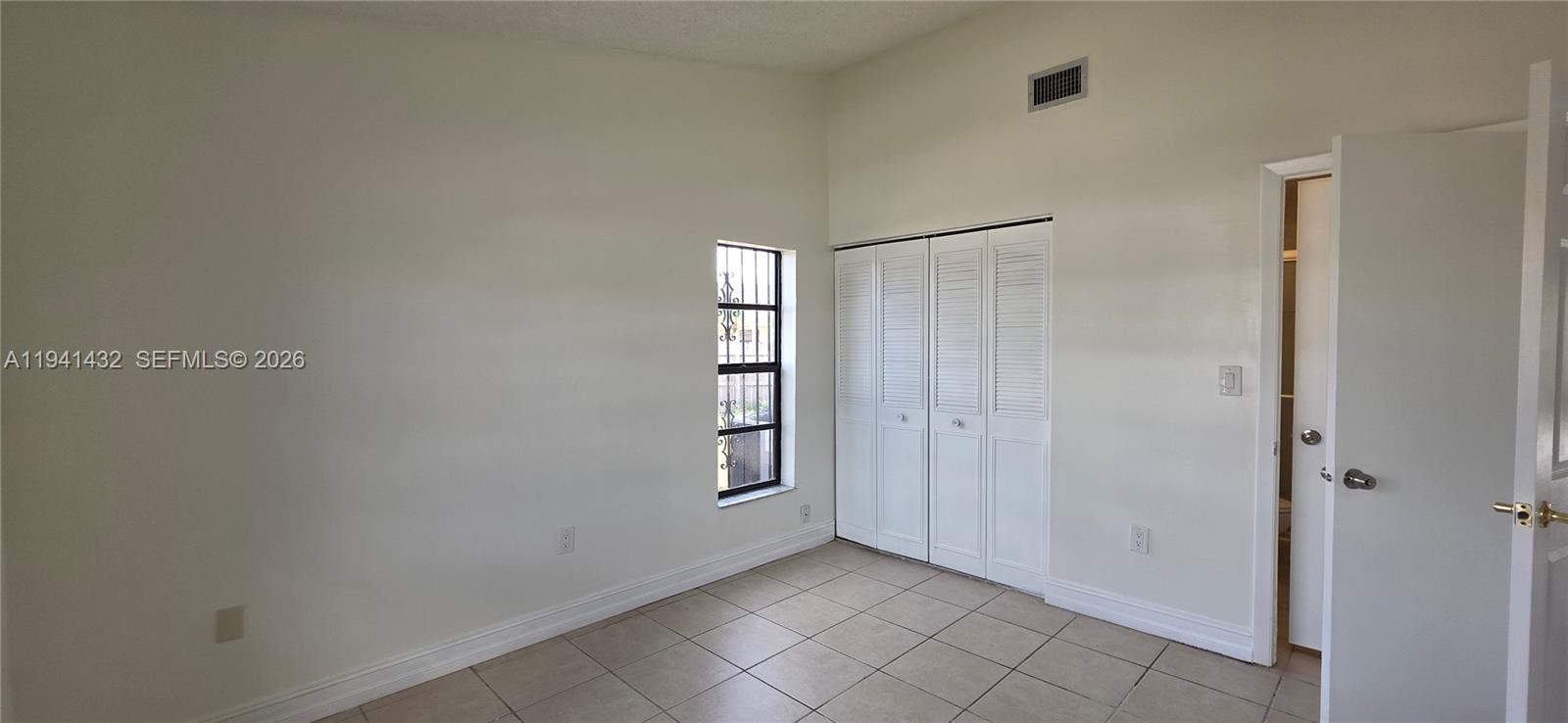 WESTWIND LAKES SEC 5 - Residential Lease