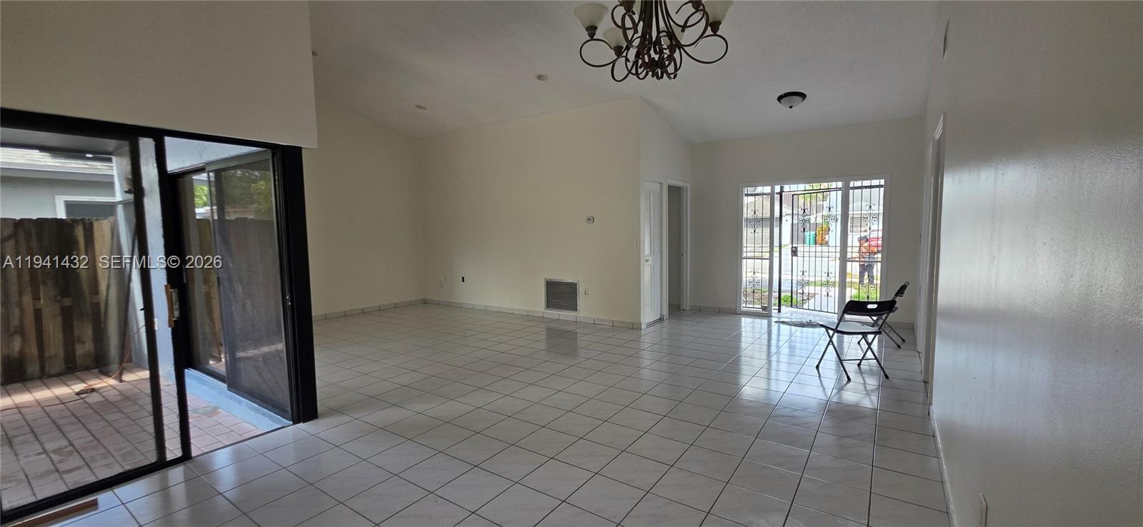 WESTWIND LAKES SEC 5 - Residential Lease