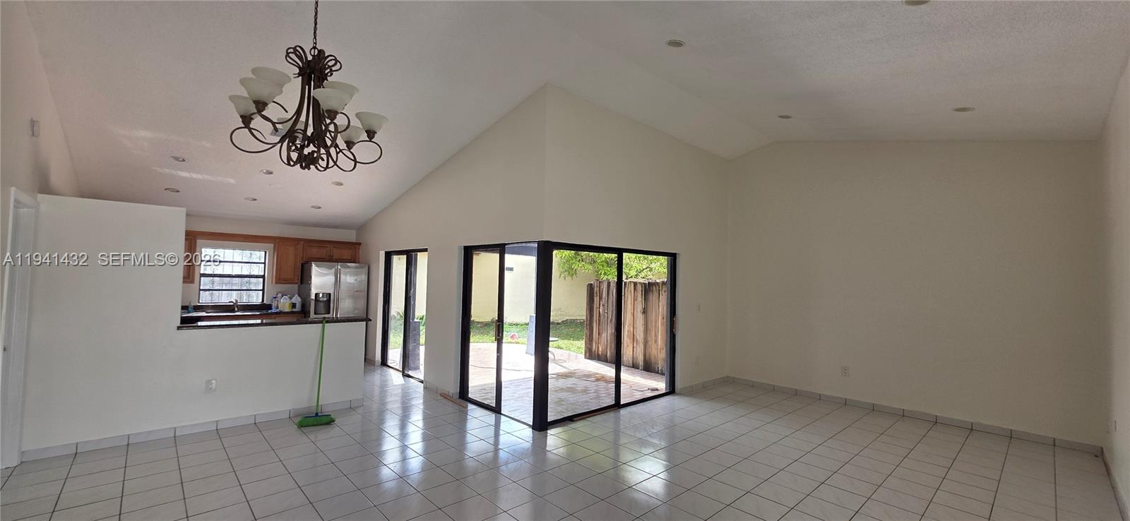 WESTWIND LAKES SEC 5 - Residential Lease