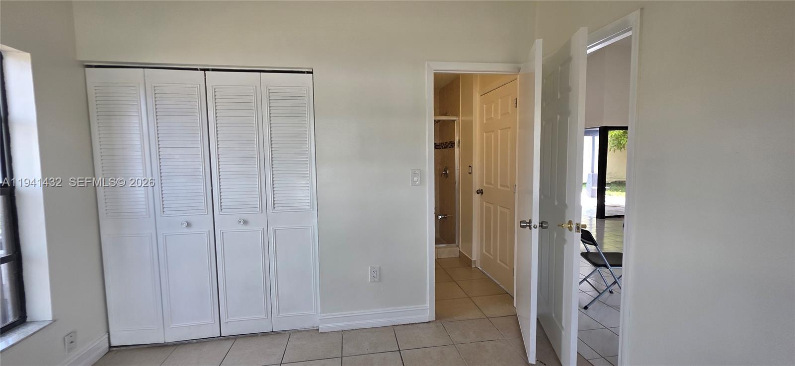 WESTWIND LAKES SEC 5 - Residential Lease